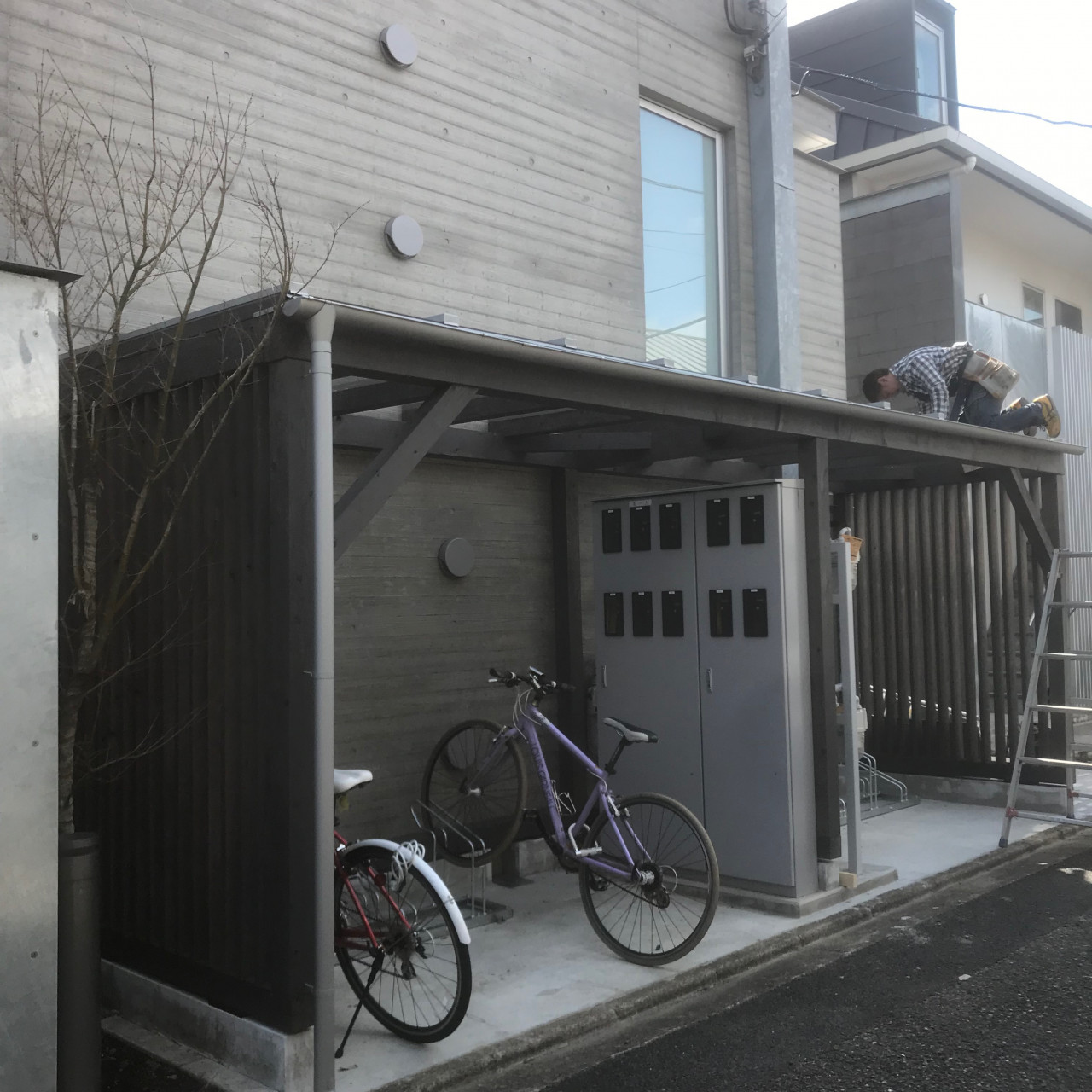自転車置き場、ゴミ置場、駐車場屋根